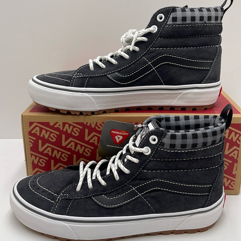 Vans Women’s Sk8-Hi Mte-1 Plaid Grey/White
VN0A5HZYGYW Boots Sneakers